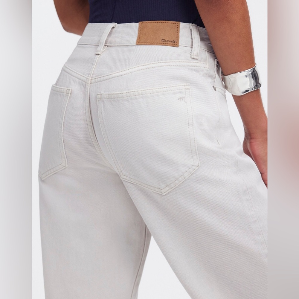 Madewell Low-slung Straight Jeans - Picture 3 of 9